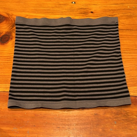 •Unworn!! OUT FROM UNDER XL Longline Seamless Tube Top Stripe Ribbed Sleeveless - Picture 2 of 5